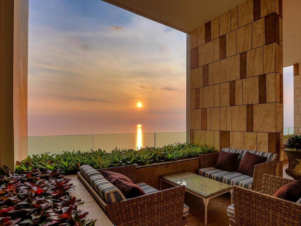 The Riviera Jomtien Studio Sea View High Floor Leilighet Eksteriør bilde